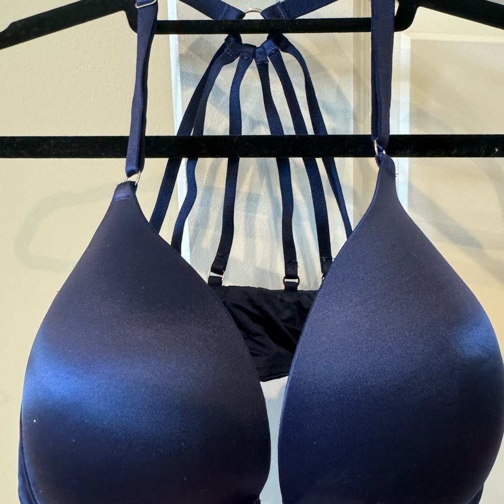 Victoria’s Secret very sexy push up bra